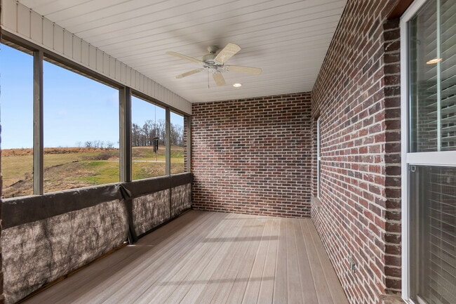 Building Photo - 145 Summerfield Way