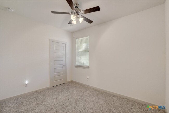 Building Photo - 121 Fairfax Ave