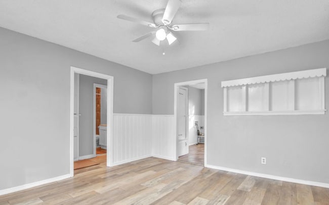 Building Photo - 2205 39th St