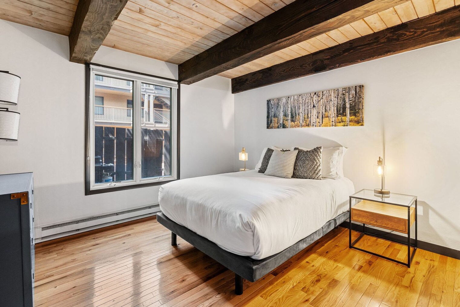 Building Photo - 1039 E Cooper Ave