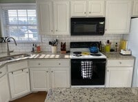 Building Photo - Spacious 3-Bedroom in Prime Glen Allen Loc...
