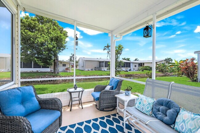 Building Photo - Furnished 2BR/2BA Home in Jamaica Bay Vill...