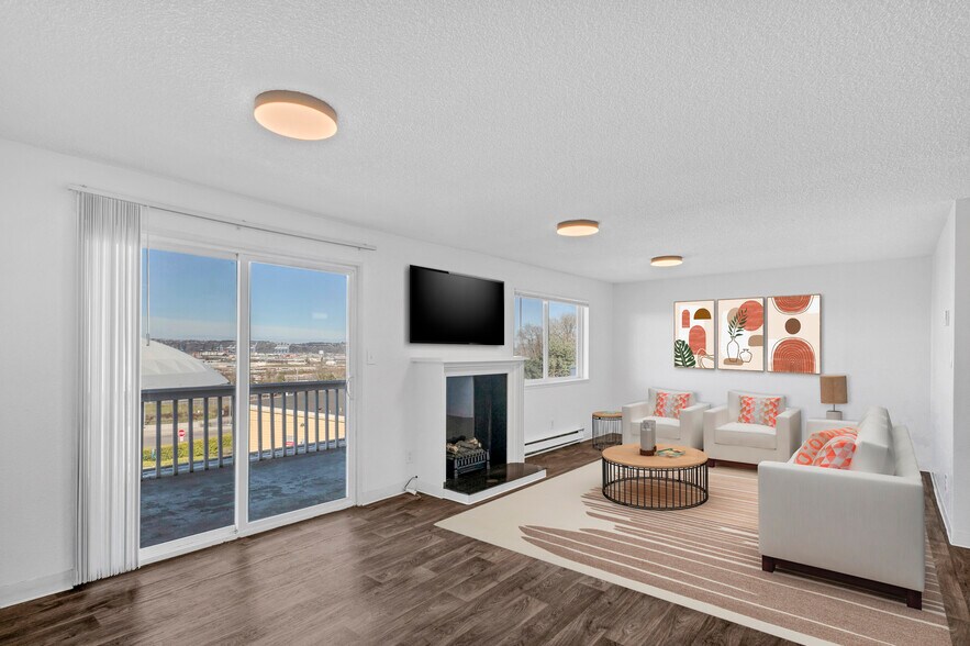 Primary Photo - Harborview East