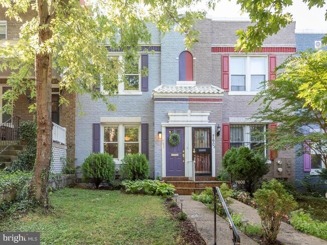 Primary Photo - 760 Princeton Pl NW