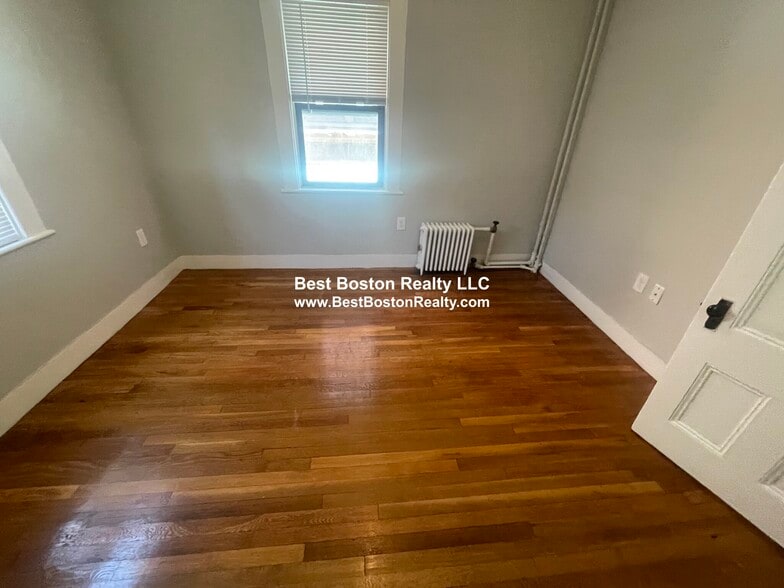 Building Photo - 48 John F. Kennedy St