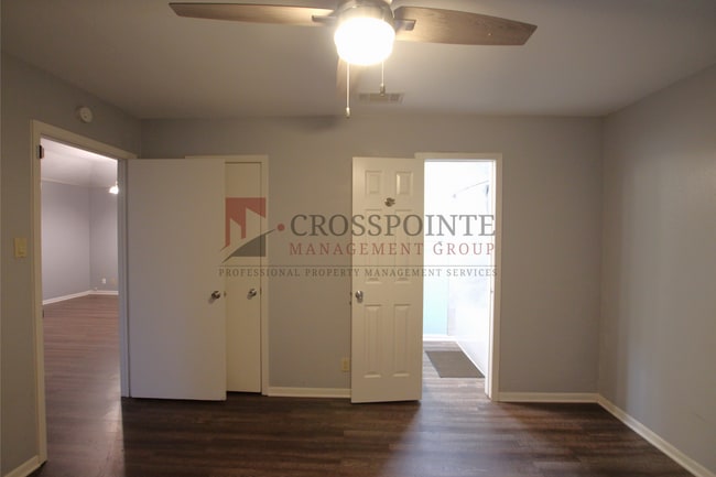 Building Photo - Tour Today! Adorable 3 Bedroom 2 Bath Home...