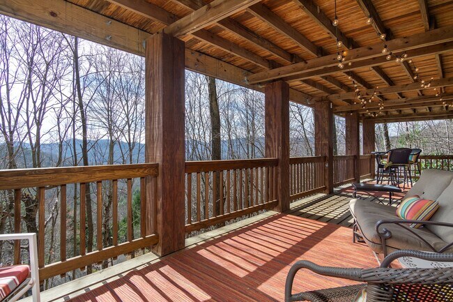 Building Photo - Montreat Rental-Lower Level Apartment! **Utilites included!