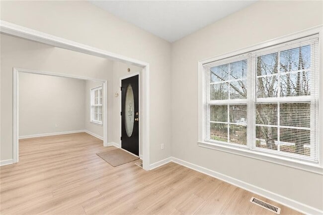 Building Photo - 3451 Leisure Ln