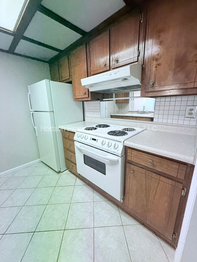 Building Photo - 3730 Old Flowery Branch Rd