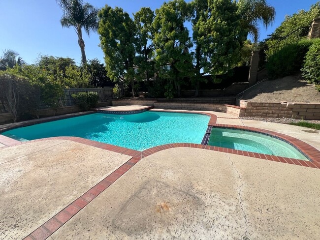 Building Photo - Orange - 4 Bed House for Lease - Pool & Spa - 3 Car. Gar.
