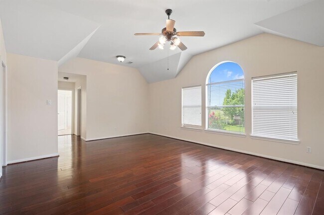 Building Photo - 6026 Briar Hill Ct