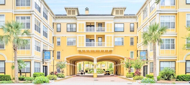 Building Photo - FOR RENT!!!  Beautiful Pool View Wood Floors Condo @ Park North Downtown Orlando!