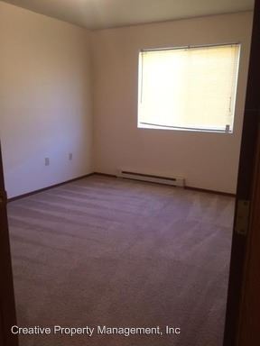 Building Photo - 201 36th Ave NE