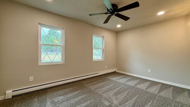 Building Photo - Stylish 3-Bedroom Remodel with Two Firepla...