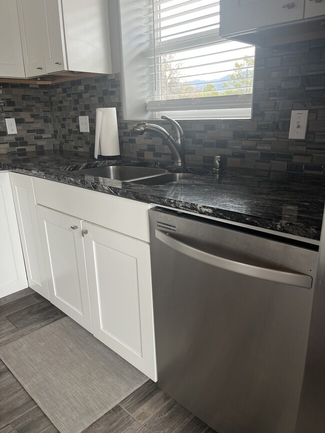 Building Photo - 49 A Spanish Peaks Rd