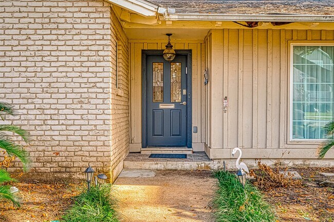 Building Photo - 5027 Yarwell Dr