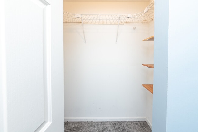 Building Photo - 2356 N Elston Ct
