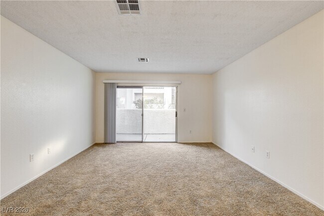 Building Photo - 7100 W Pirates Cove Rd