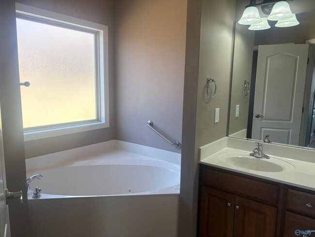 Building Photo - 14413 Birkdale Cir