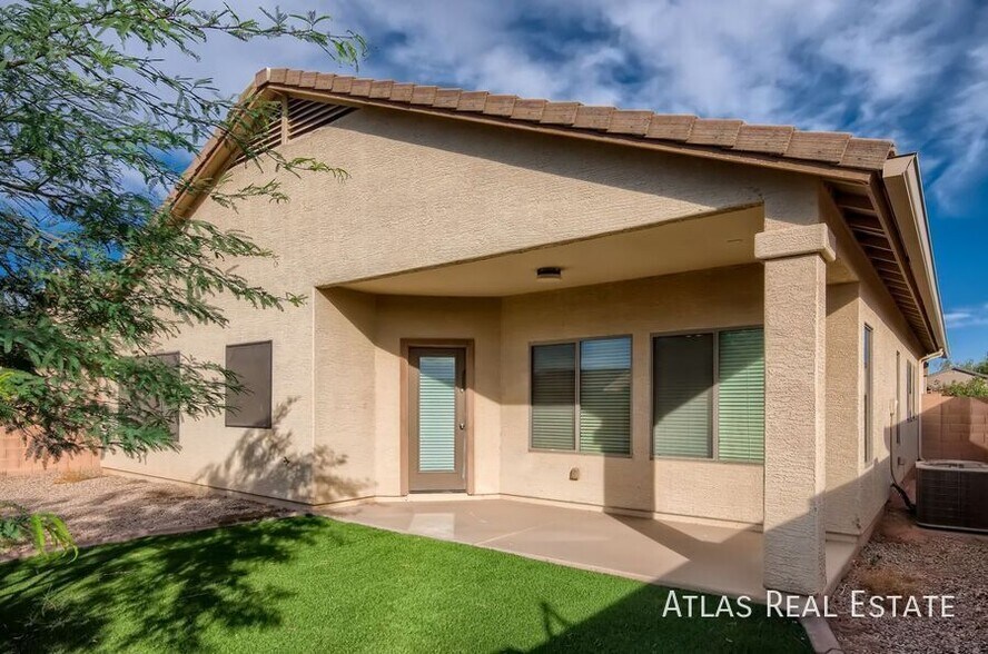 Building Photo - 797 W Agrarian Hills Dr