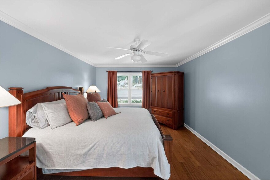 Building Photo - 7953 Woodhill Cove Ln