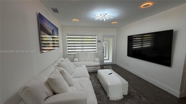 Building Photo - 11500 SW 185th Terrace