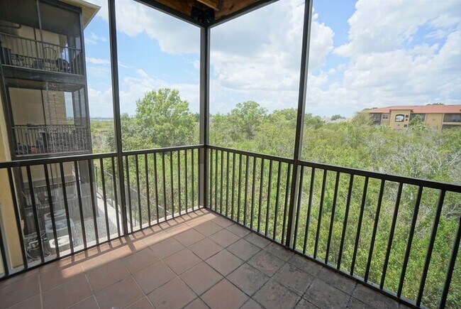 Building Photo - Beautiful 2-Bedroom, 2-Bathroom Condominiu...