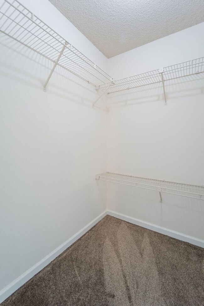 Building Photo - Charming 3 Bedroom, 2 Bathroom home! Call 501-922-9997 to set up a showing today!