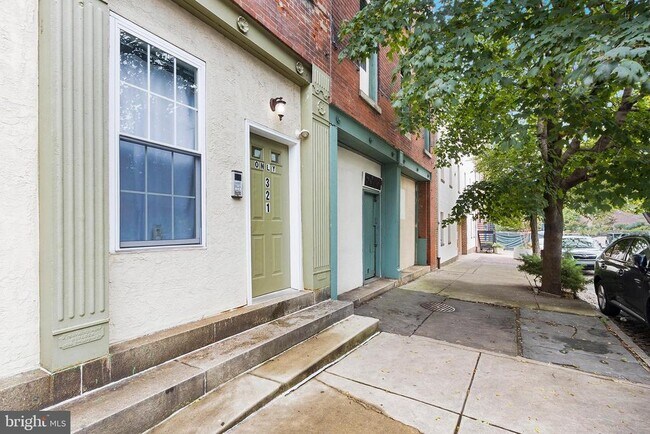 Building Photo - 321 N Front St