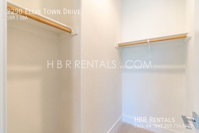 Building Photo - 2290 Ellis Town Dr