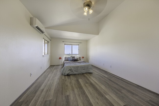 Building Photo - Beautiful Ocean View Home in Makakilo