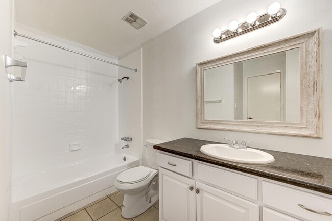 Building Photo - 10202 Forum Park Dr