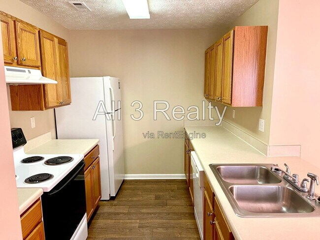 Building Photo - 3022 Waldrop Cir