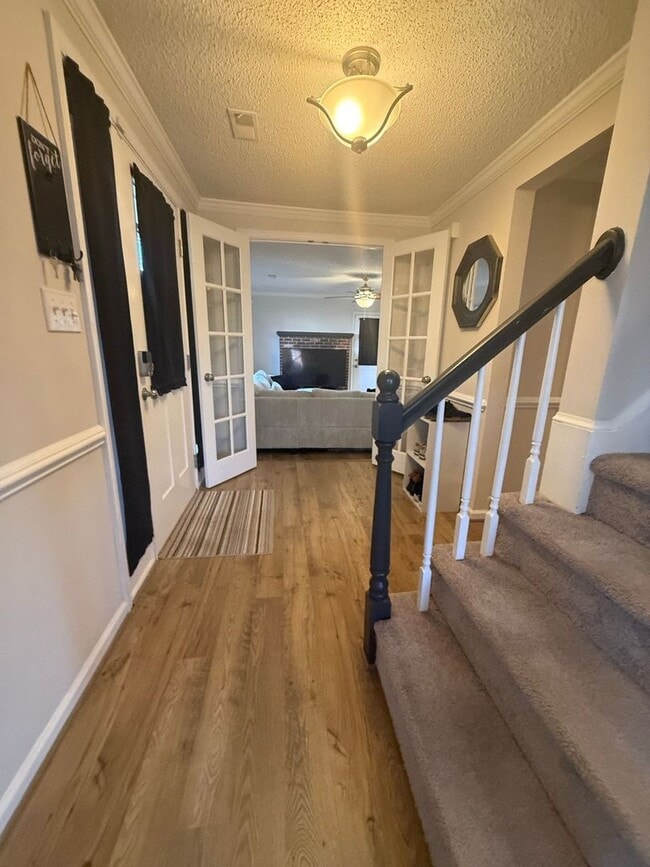 Building Photo - BeautifullyTownhome in Sought-After Indian Lakes * Ask Abut Our Zero Deposit*