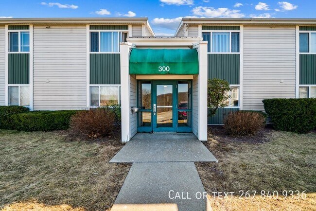 Primary Photo - 300 College Park Dr