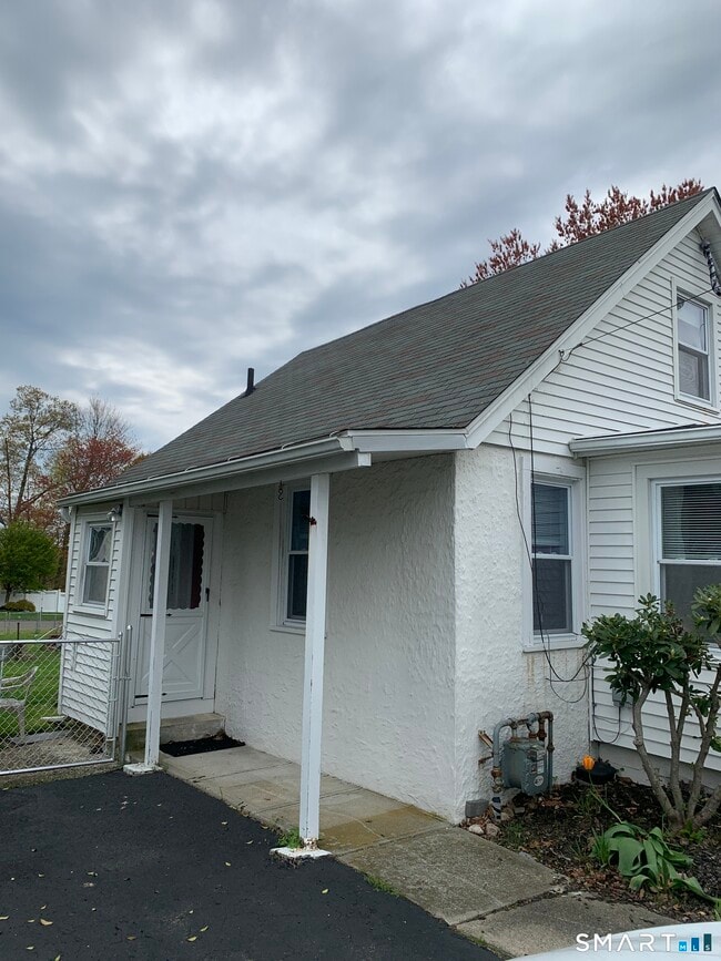 Building Photo - 42 Whalley Ave