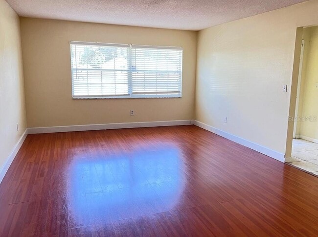 Building Photo - 658 Cortez Cir