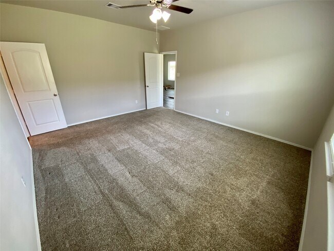 Building Photo - 13832 Rock Island Trl
