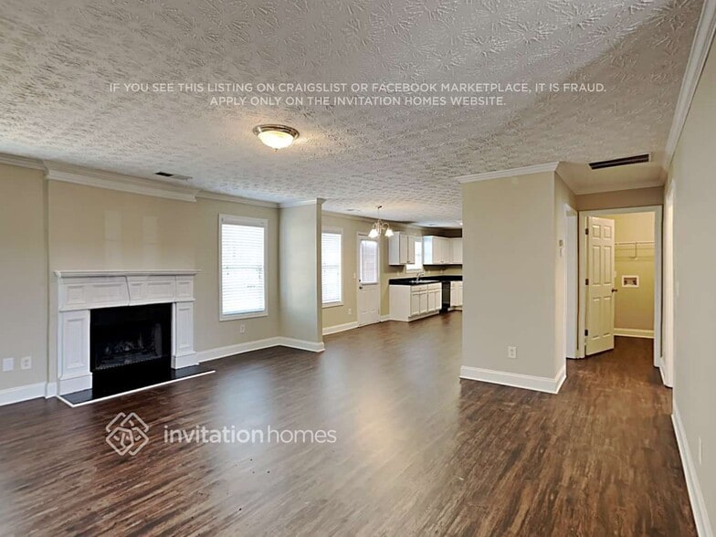 Building Photo - 707 Dellrose Trce