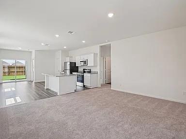 Building Photo - 2010 Prairie Ln