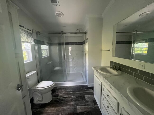 Building Photo - 55 Eland Dr