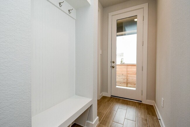 Building Photo - 3322 Verdant Ln