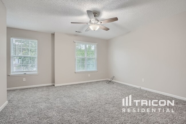 Building Photo - 7200 Sanctuary St