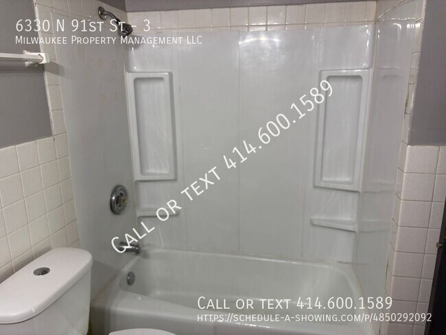 Building Photo - 6320-6330 N 91st St