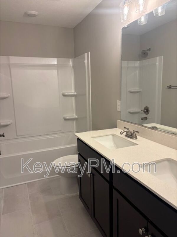 Building Photo - 2044 Denmark Ave SE