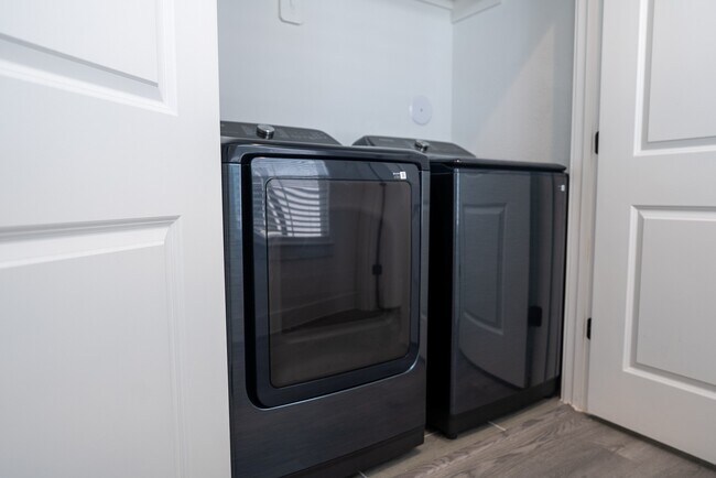 Building Photo - 3818 Lynnfield St