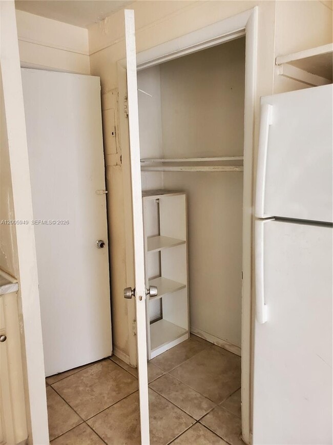 Building Photo - 2114 McKinley St