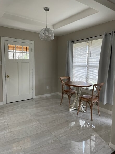 Diningroom nook - 1809 N Broadway St