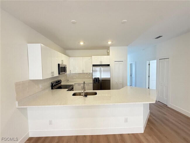 Building Photo - 4717-4719 28th St SW