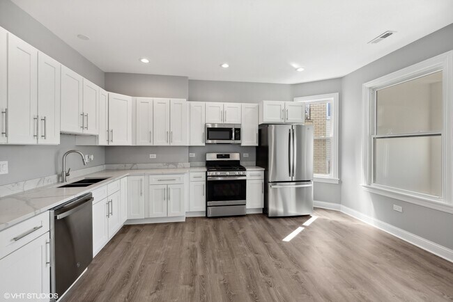 Building Photo - 5939 W 16th St